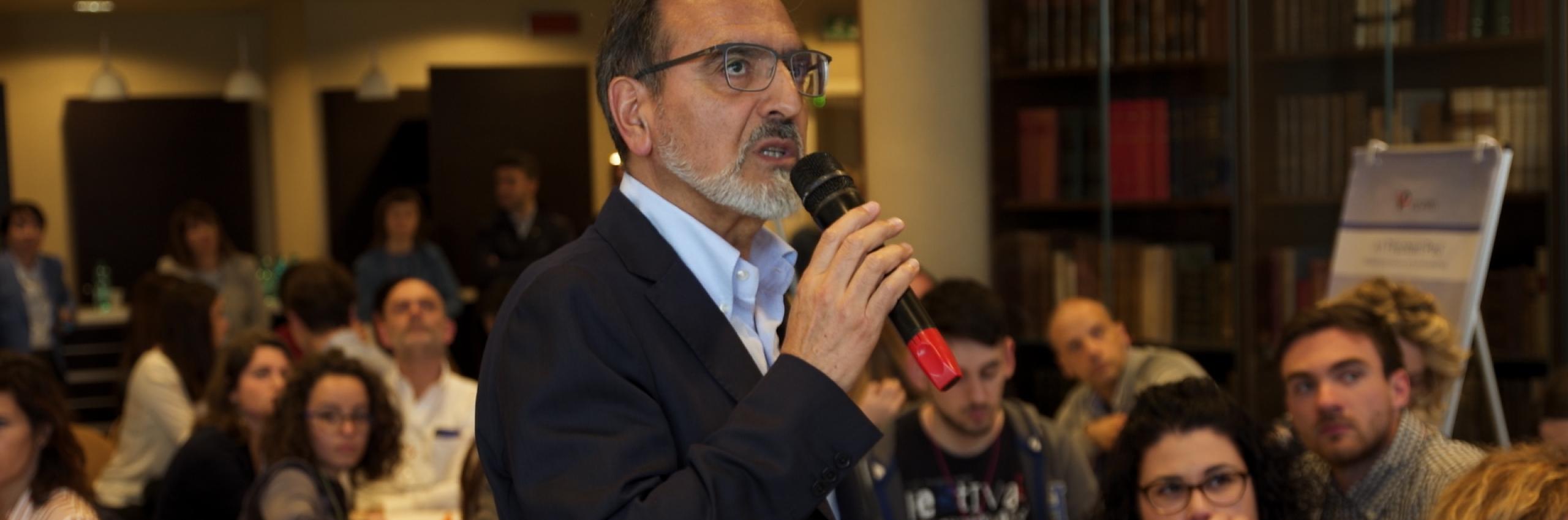 Alfonso Molina