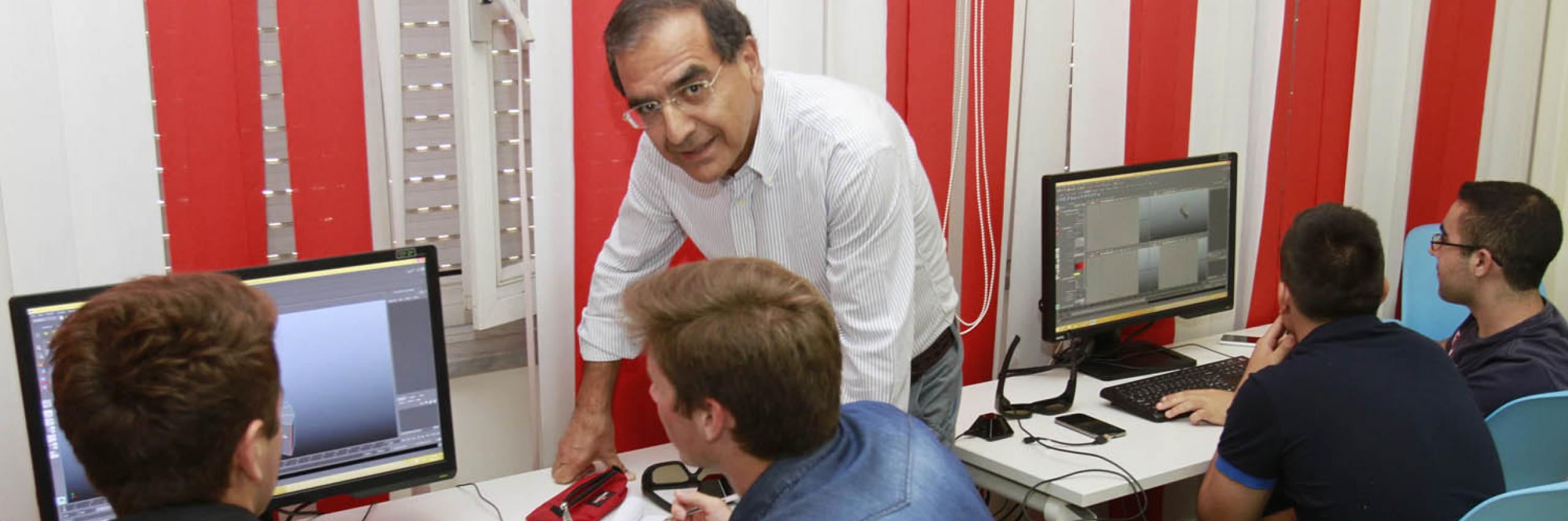 Alfonso Molina nel video lab