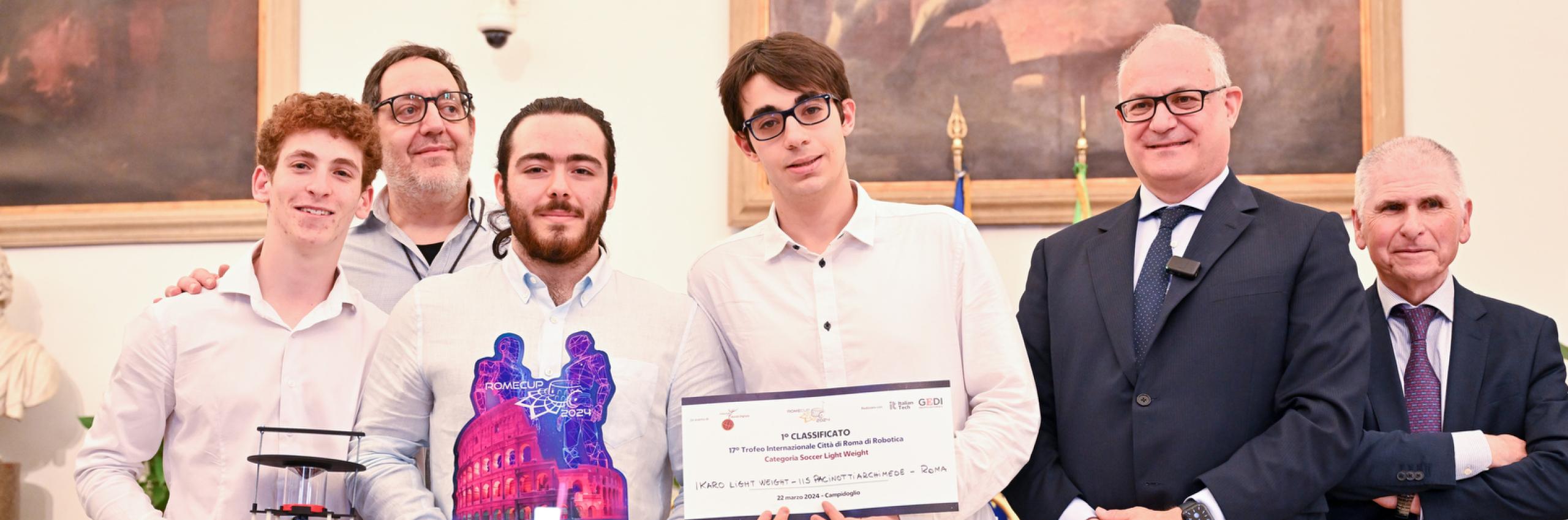 Il team del Pacinotti Archimede di Roma alla Robocup con Ikaro