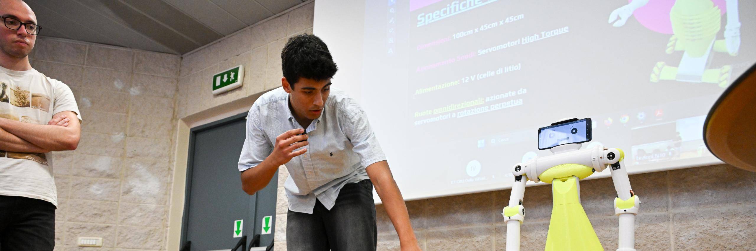 Contest creativi della RomeCup 2025: Lampo 2.0 vince nella categoria CoBOT 