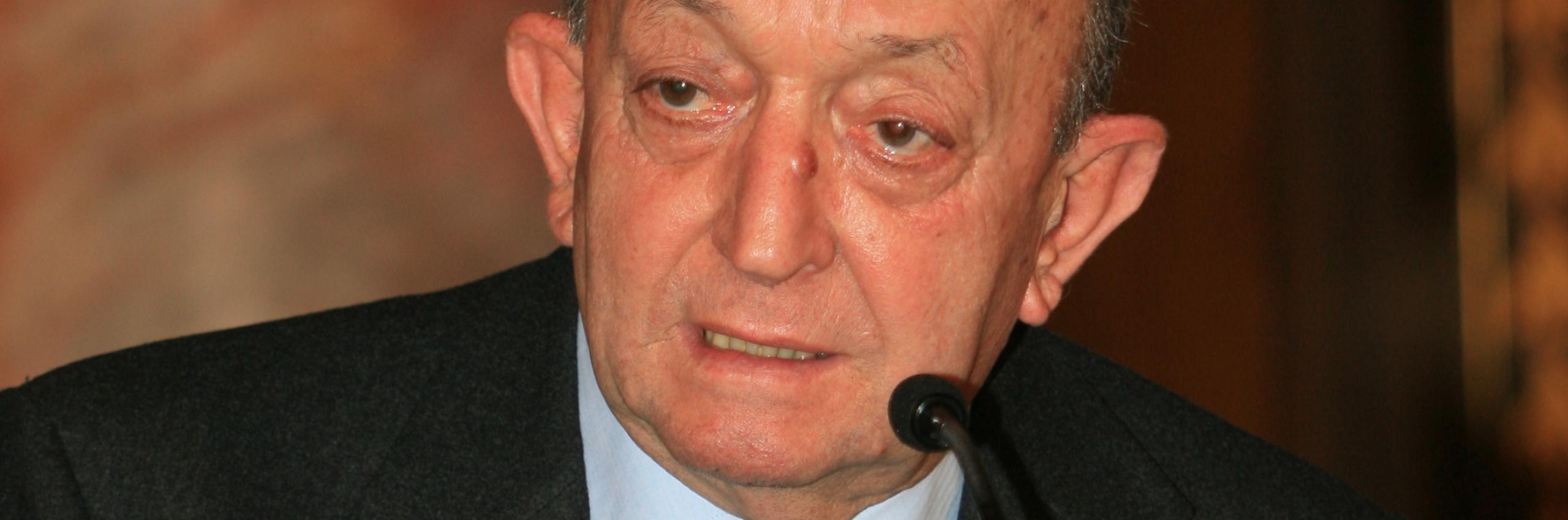 De Mauro, la scuola e i nuovi divari digitali