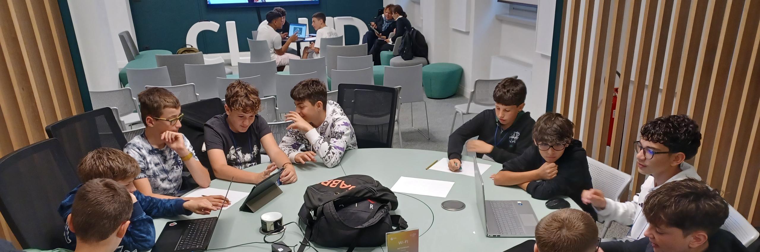 I "messaggi nella bottiglia" degli studenti chiudono la quinta edizione di Roll Cloud
