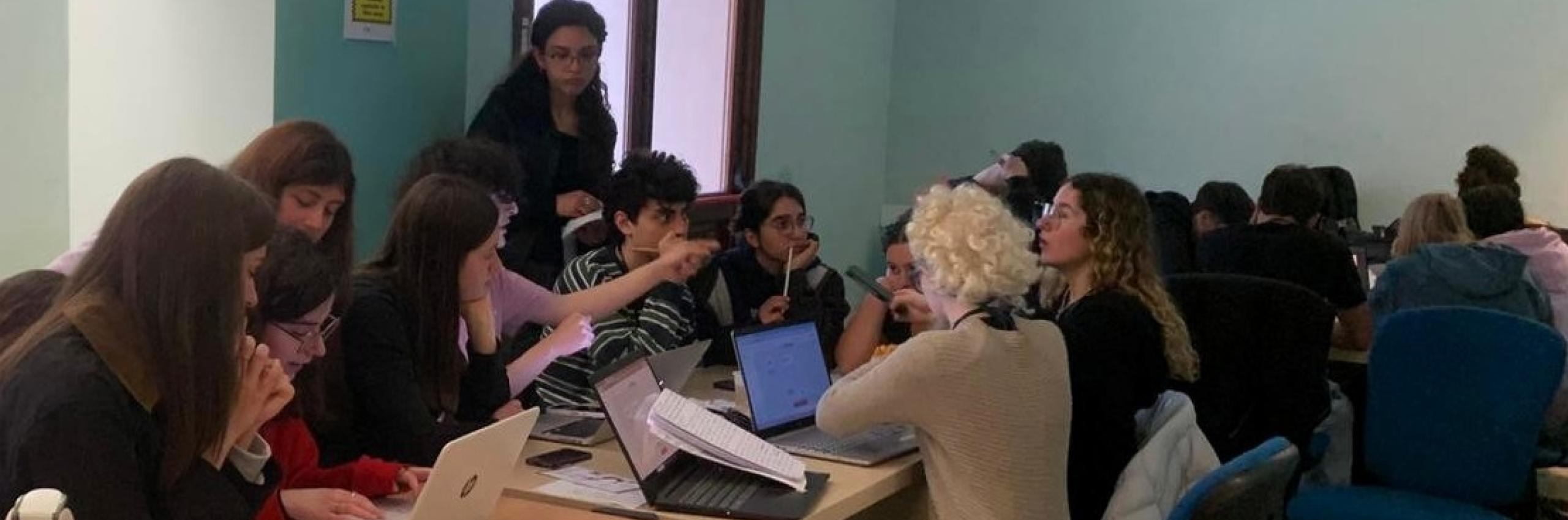 Coding Girls & Women: scuole e università protagonisti del Biotech N8N Hackathon