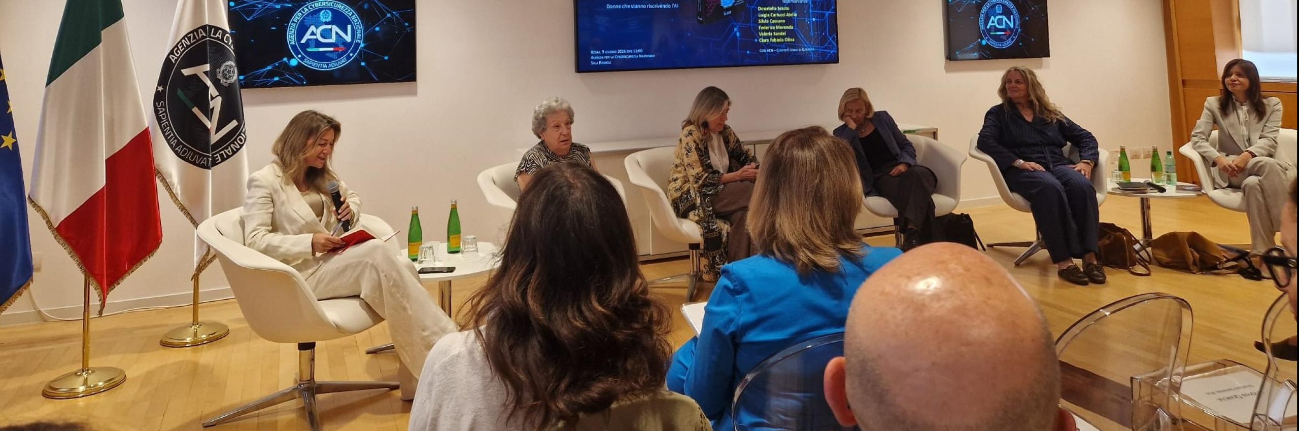 L'esperienza di Coding Girls nel volume "Nessuna fuori dal codice"