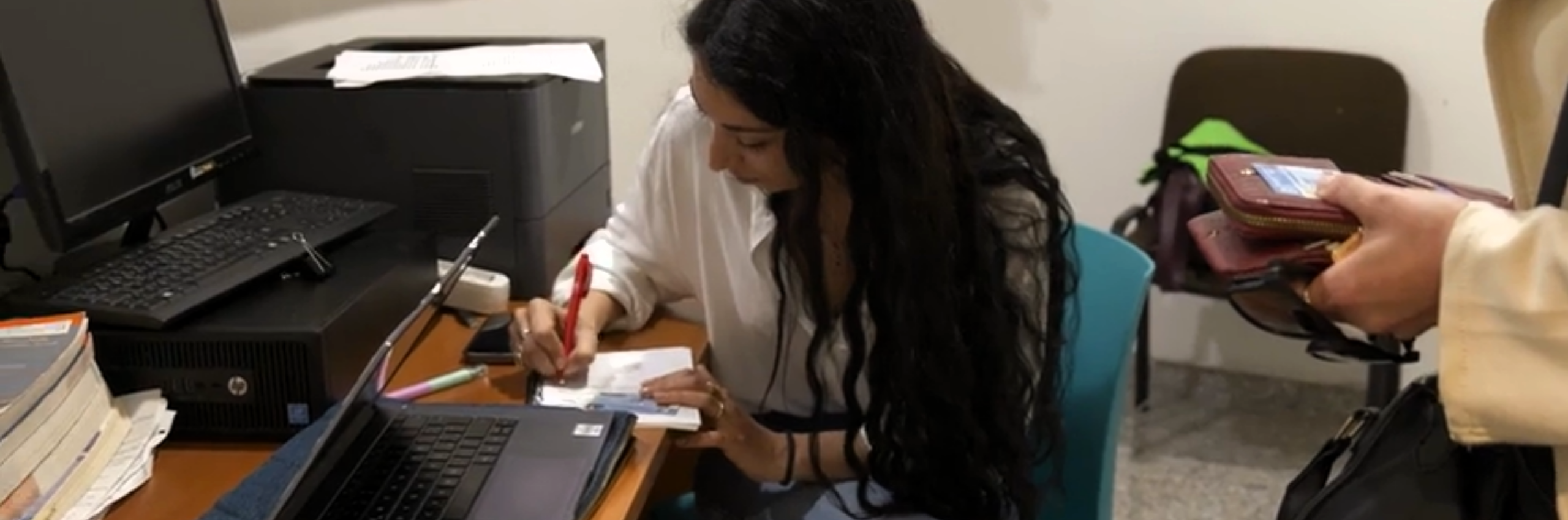 Una città in fila per la Cie