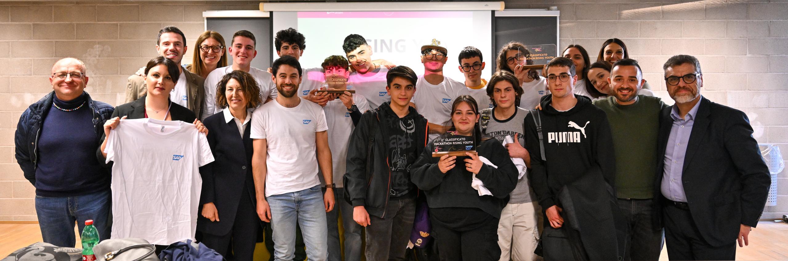 hackathon di Rising Youth