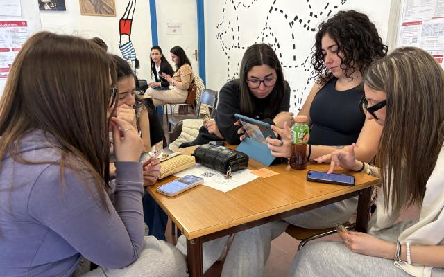 Coding Girls Prower Up, hackathon a Napoli