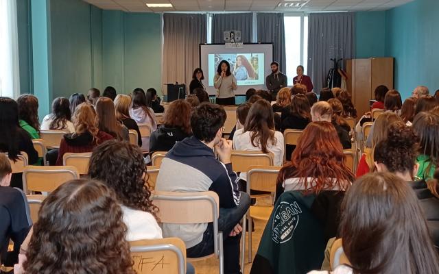 Fattore J al liceo Agnesi di Milano