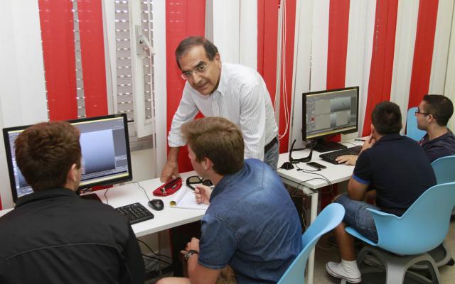 Alfonso Molina nel video lab