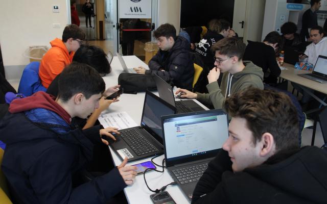 Hackathon hacker vs hacker
