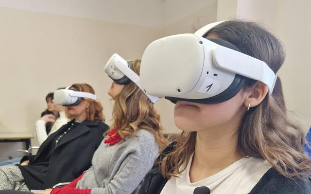 Corner per esplorare la Divina Commedia in VR