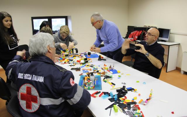 sessione di Lego Serious Play con Croce Rossa