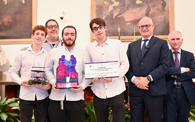 Il team del Pacinotti Archimede di Roma alla Robocup con Ikaro