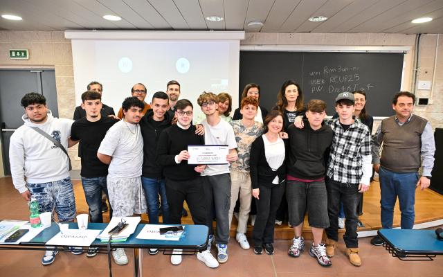 Il team del Giorgi-Woolf di Roma vince nella categoria TirBOT 