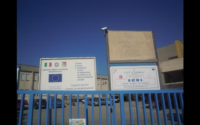 ITIS_Majorana_Ragusa_cartello.JPG