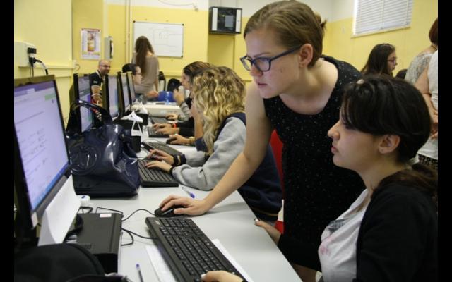 codingGirls-coach-2.JPG